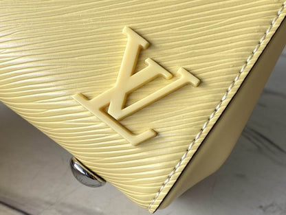 Inspired Handbags, AA+ Quality 100% Genuine Leather Classic Flap Medium Quilted Lambskin Black Gold, 18X 1 1X 5cm BL 4 Colour