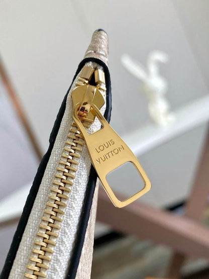 Inspired Handbags, AA+ Quality 100% Genuine Leather Classic Flap Medium Quilted Lambskin Black Gold, 18X 1 1X 5cm BL 4 Colour