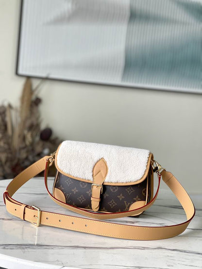 Inspired Handbags, AA+ Quality 100% Genuine Leather Classic Flap Medium Quilted Lambskin Black Gold, 18X 1 1X 5cm BL 4 Colour