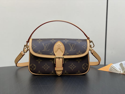 Inspired Handbags, AA+ Quality 100% Genuine Leather Classic Flap Medium Quilted Lambskin Black Gold, 18X 1 1X 5cm BL 4 Colour
