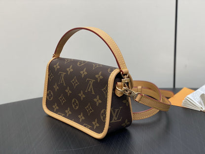 Inspired Handbags, AA+ Quality 100% Genuine Leather Classic Flap Medium Quilted Lambskin Black Gold, 18X 1 1X 5cm BL 4 Colour