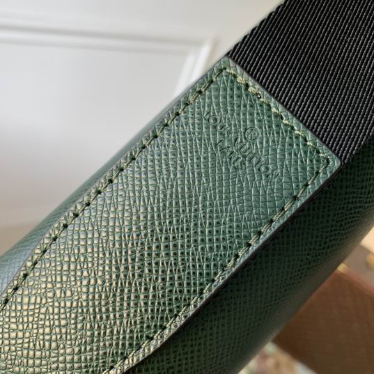 Inspired Handbags, AA+ Quality 100% Genuine Leather Classic Flap Medium Quilted Lambskin Black Gold, 18X 1 1X 5cm BL 4 Colour