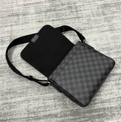 Inspired Handbags, AA+ Quality 100% Genuine Leather Classic Flap Medium Quilted Lambskin Black Gold, 18X 1 1X 5cm BL 4 Colour
