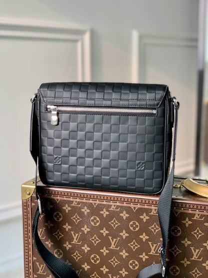 Inspired Handbags, AA+ Quality 100% Genuine Leather Classic Flap Medium Quilted Lambskin Black Gold, 18X 1 1X 5cm BL 4 Colour