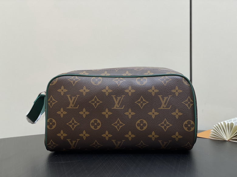 Inspired Handbags, AA+ Quality 100% Genuine Leather Classic Flap Medium Quilted Lambskin Black Gold, 18X 1 1X 5cm BL 4 Colour