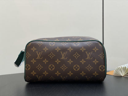 Inspired Handbags, AA+ Quality 100% Genuine Leather Classic Flap Medium Quilted Lambskin Black Gold, 18X 1 1X 5cm BL 4 Colour