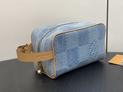 Inspired Handbags, AA+ Quality 100% Genuine Leather Classic Flap Medium Quilted Lambskin Black Gold, 18X 1 1X 5cm BL 4 Colour