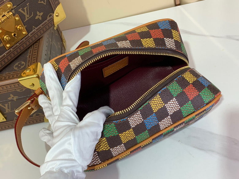 Inspired Handbags, AA+ Quality 100% Genuine Leather Classic Flap Medium Quilted Lambskin Black Gold, 18X 1 1X 5cm BL 4 Colour