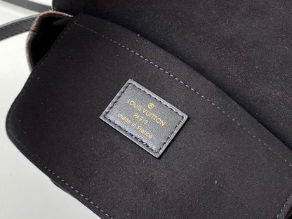 Louis Vuitton Handbags, AA+ Quality 100% Genuine Leather Classic Flap Medium Quilted Lambskin Black Gold, 18X 1 1X 5cm BL 4 Colour
