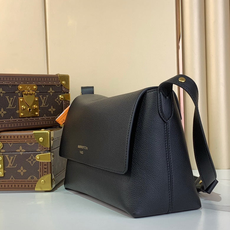 Inspired Handbags, AA+ Quality 100% Genuine Leather Classic Flap Medium Quilted Lambskin Black Gold, 18X 1 1X 5cm BL 4 Colour
