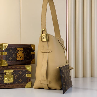 Inspired Handbags, AA+ Quality 100% Genuine Leather Classic Flap Medium Quilted Lambskin Black Gold, 18X 1 1X 5cm BL 4 Colour