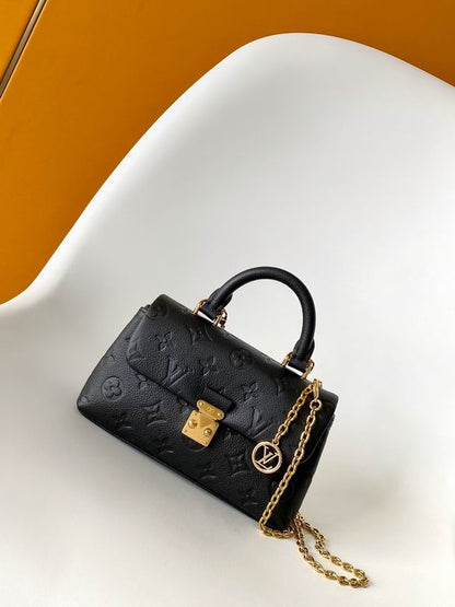 Louis vuitton Handbags, AA+ Quality 100% Genuine Leather Classic Flap Medium Quilted Lambskin Black Gold, 18X 1 1X 5cm BL 4 Colour
