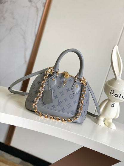 Louis Vuitton Inspired Handbags, AA+ Quality 100% Genuine Leather Classic Flap Medium Quilted Lambskin Black Gold, 18X 1 1X 5cm BL 4 Colour