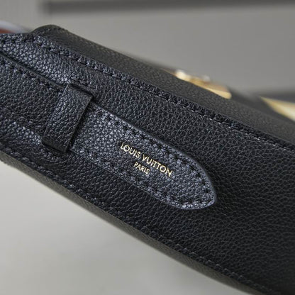 Inspired Handbags, AA+ Quality 100% Genuine Leather Classic Flap Medium Quilted Lambskin Black Gold, 18X 1 1X 5cm BL 4 Colour