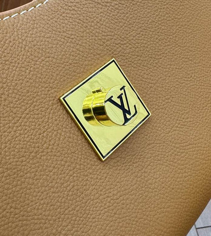 Inspired Handbags, AA+ Quality 100% Genuine Leather Classic Flap Medium Quilted Lambskin Black Gold, 18X 1 1X 5cm BL 4 Colour