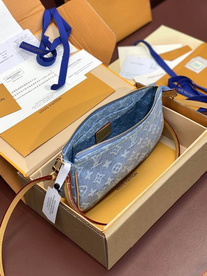 Louis Vuitton Handbags, AA+ Quality 100% Genuine Leather Classic Flap Medium Quilted Lambskin Black Gold, 18X 1 1X 5cm BL 4 Colour