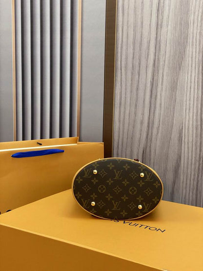 Louis Vuitton Inspired Handbags, AA+ Quality 100% Genuine Leather Classic Flap Medium Quilted Lambskin Black Gold, 18X 1 1X 5cm BL 4 Colour