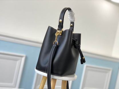 Louis Vuitton Inspired Handbags, AA+ Quality 100% Genuine Leather Classic Flap Medium Quilted Lambskin Black Gold, 18X 1 1X 5cm BL 4 Colour
