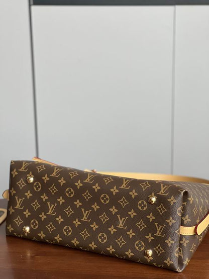louis vuitton Inspired Handbags, AA+ Quality 100% Genuine Leather Classic Flap Medium Quilted Lambskin Black Gold, 18X 1 1X 5cm BL 4 Colour