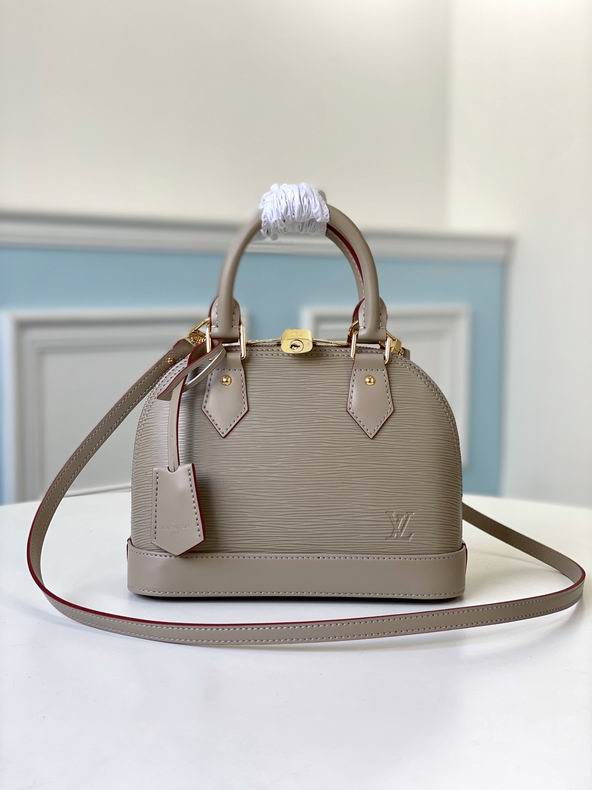Louis Vuitton Inspired Handbags, AA+ Quality 100% Genuine Leather Classic Flap Medium Quilted Lambskin Black Gold, 18X 1 1X 5cm BL 4 Colour
