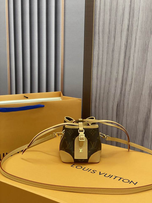 Louis Vuitton Inspired Handbags, AA+ Quality 100% Genuine Leather Classic Flap Medium Quilted Lambskin Black Gold, 18X 1 1X 5cm BL 4 Colour