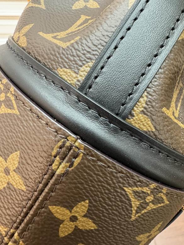 Louis Vuitton Inspired Handbags, AA+ Quality 100% Genuine Leather Classic Flap Medium Quilted Lambskin Black Gold, 18X 1 1X 5cm BL 4 Colour