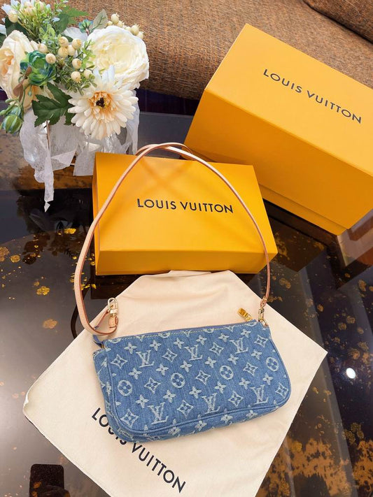 Louis Vuitton Handbags, AA+ Quality 100% Genuine Leather Classic Flap Medium Quilted Lambskin Black Gold, 18X 1 1X 5cm BL 4 Colour