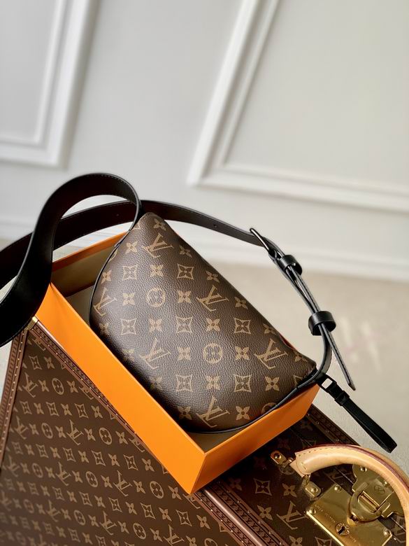 Louis Vuitton Handbags, AA+ Quality 100% Genuine Leather Classic Flap Medium Quilted Lambskin Black Gold, 18X 1 1X 5cm BL 4 Colour