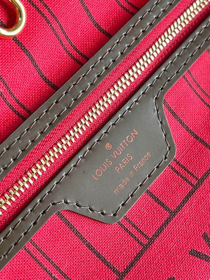 louis vuitton Inspired Handbags, AA+ Quality 100% Genuine Leather Classic Flap Medium Quilted Lambskin Black Gold, 18X 1 1X 5cm BL 4 Colour
