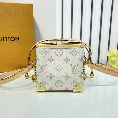 Louis Vuitton Inspired Handbags, AA+ Quality 100% Genuine Leather Classic Flap Medium Quilted Lambskin Black Gold, 18X 1 1X 5cm BL 4 Colour