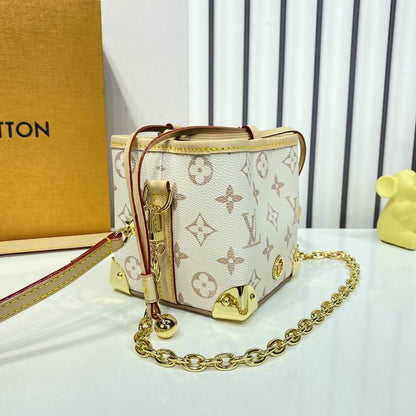 Louis Vuitton Inspired Handbags, AA+ Quality 100% Genuine Leather Classic Flap Medium Quilted Lambskin Black Gold, 18X 1 1X 5cm BL 4 Colour