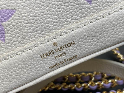 Louis Vuitton Inspired Handbags, AA+ Quality 100% Genuine Leather Classic Flap Medium Quilted Lambskin Black Gold, 18X 1 1X 5cm BL 4 Colour