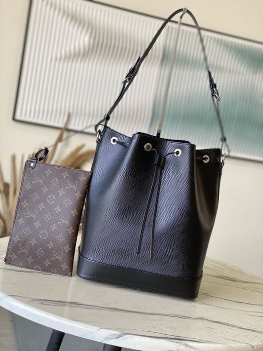 Louis Vuitton Inspired Handbags, AA+ Quality 100% Genuine Leather Classic Flap Medium Quilted Lambskin Black Gold, 18X 1 1X 5cm BL 4 Colour