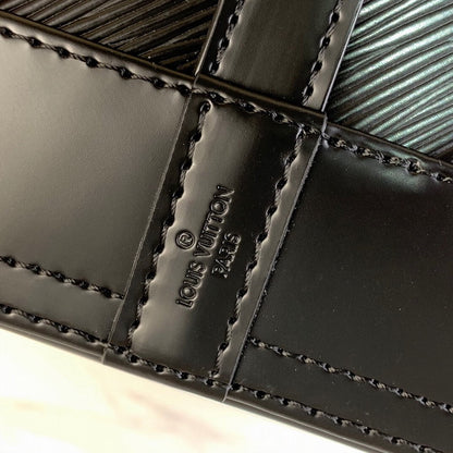 Louis Vuitton Inspired Handbags, AA+ Quality 100% Genuine Leather Classic Flap Medium Quilted Lambskin Black Gold, 18X 1 1X 5cm BL 4 Colour