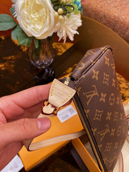Louis Vuitton Handbags, AA+ Quality 100% Genuine Leather Classic Flap Medium Quilted Lambskin Black Gold, 18X 1 1X 5cm BL 4 Colour